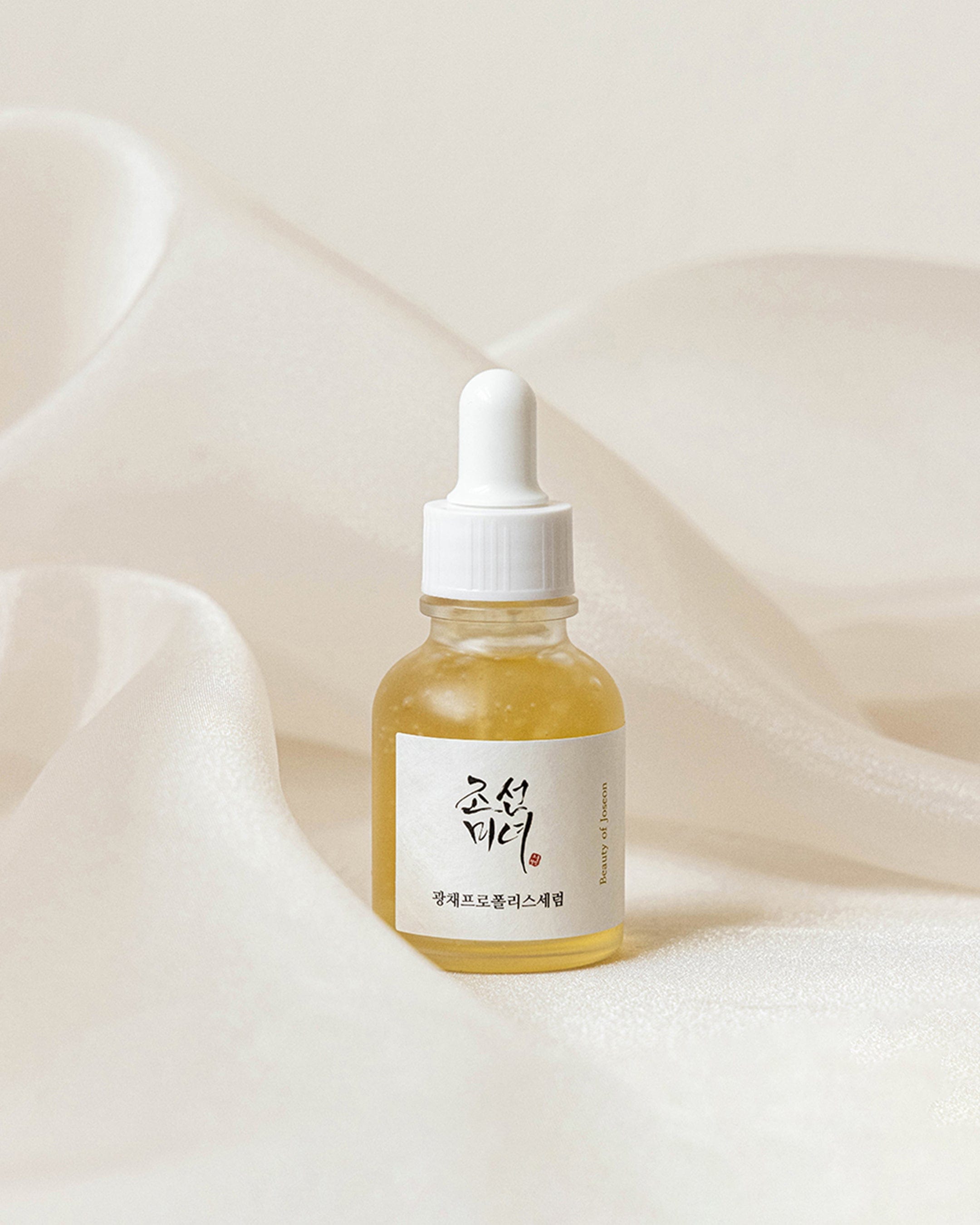 Beauty of Joseon Glow Serum : Propolis + Niacinamide
30ml (1 fl.oz.)